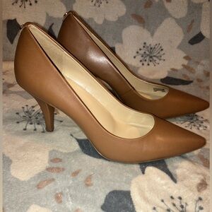 Michael Kors Tan Heels Like New Condition